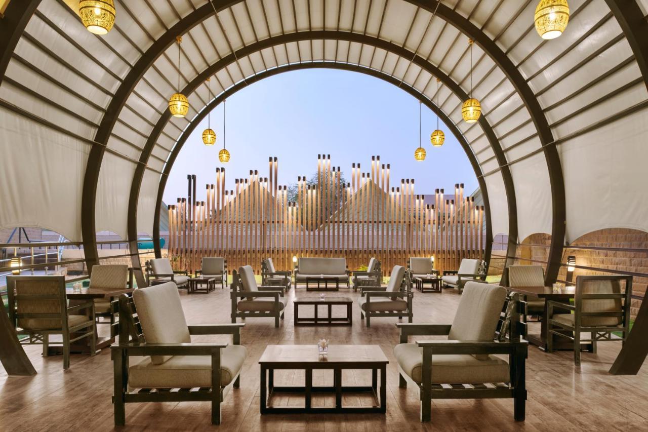 Intercontinental Riyadh By Ihg Riade Exterior foto The lounge at the airport